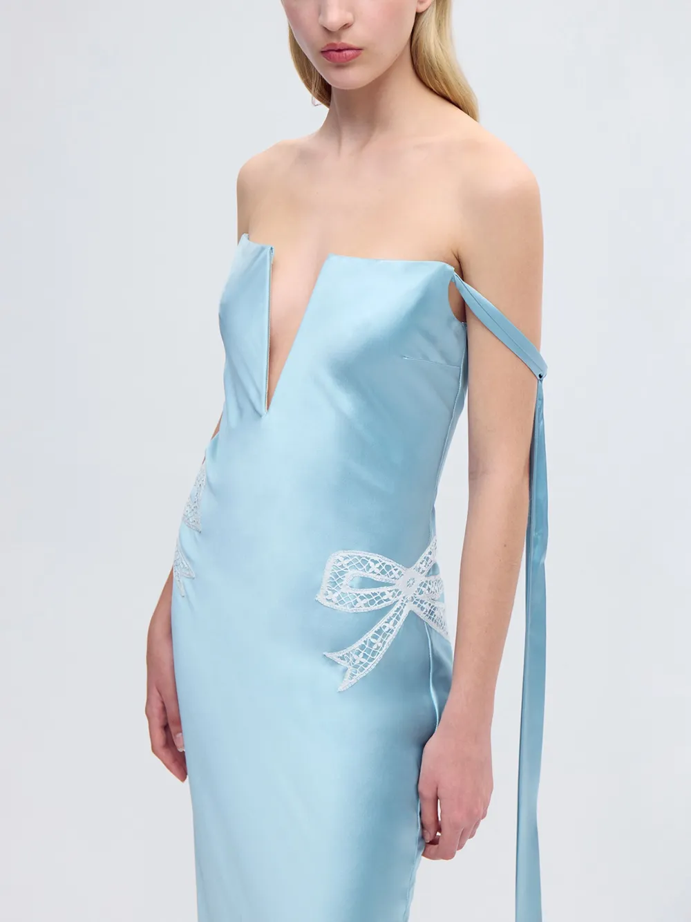 Alejandra Alonso Rojas Strapless jurk met gestrikte mouwen Blauw