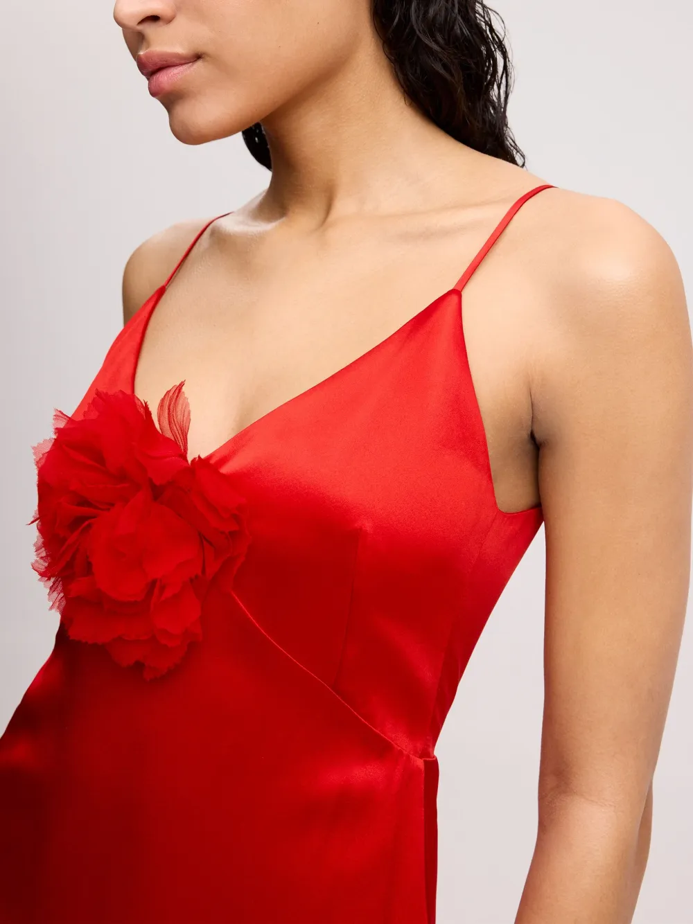 Alejandra Alonso Rojas Chiffon midi-jurk met bloemenpatch Rood