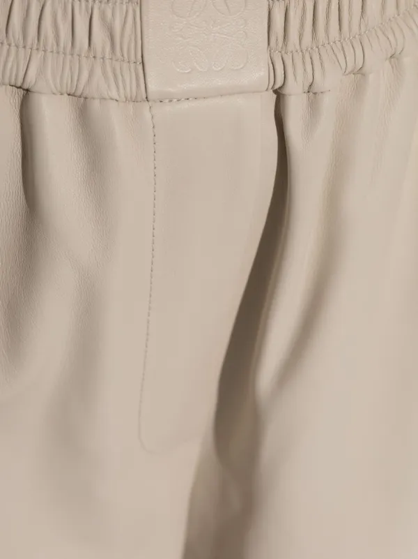 LOEWE クロップド レザーパンツ | ニュートラル | FARFETCH JP
