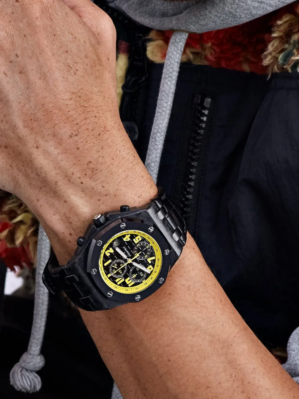 Audemars Piguet 2011 pre-owned Royal Oak Offshore Chronograph 'Bumble Bee' 42mm - Zwart