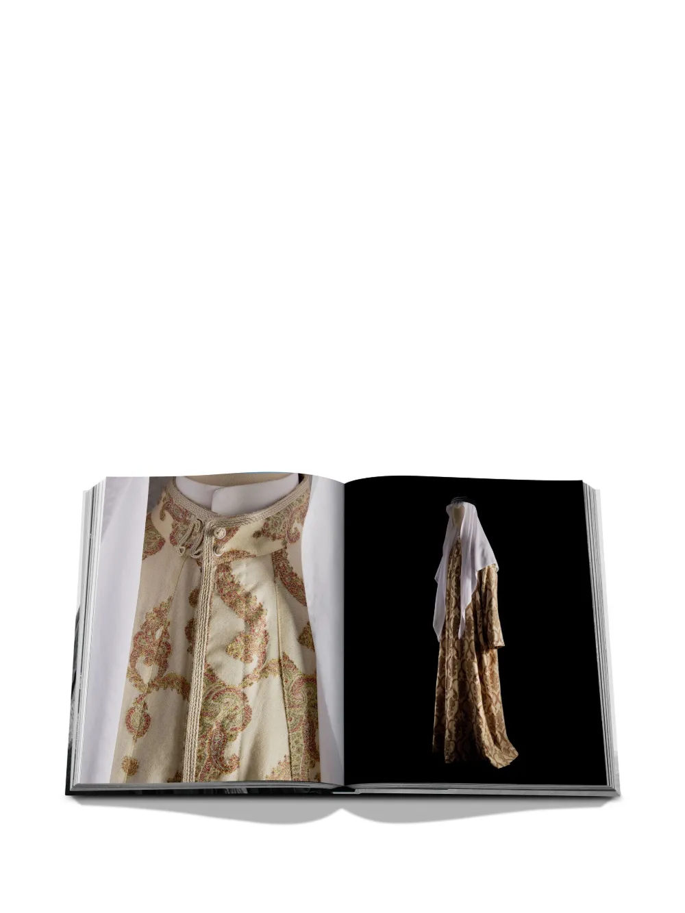 Assouline Costumes Of Saudi Arabia: A Heritage Of Fashion Book In Black