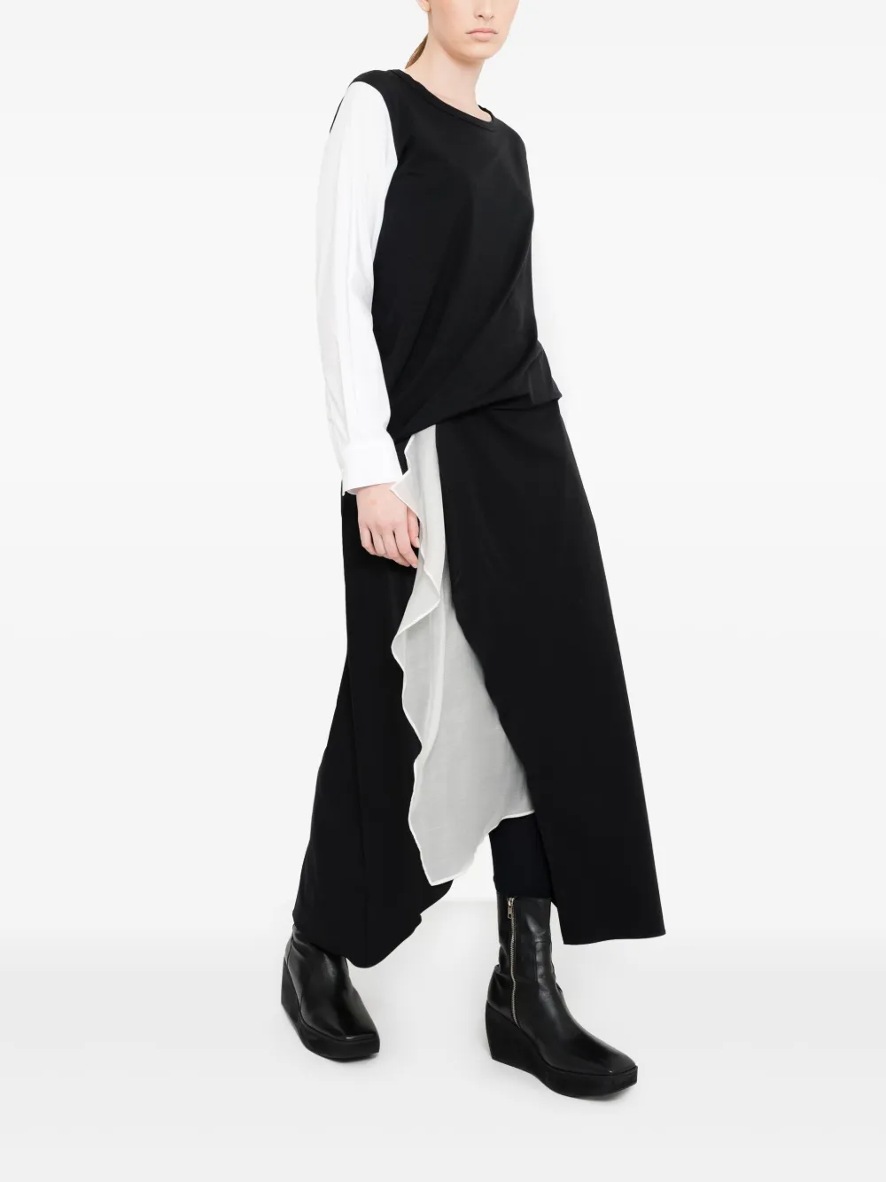 Uma Raquel Davidowicz Asymmetric Top