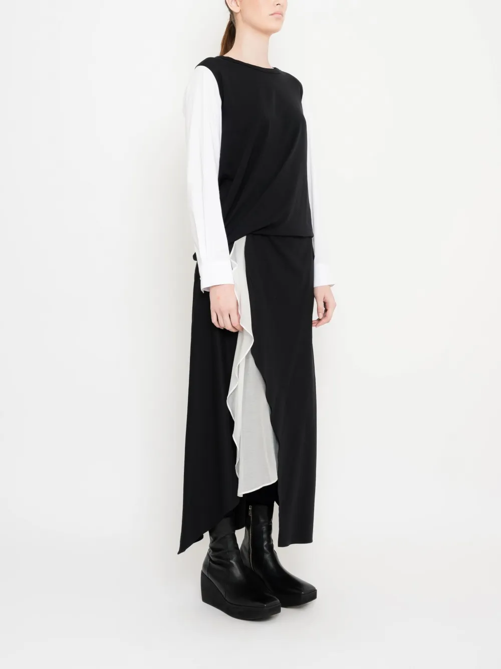 Uma Raquel Davidowicz Asymmetric Top