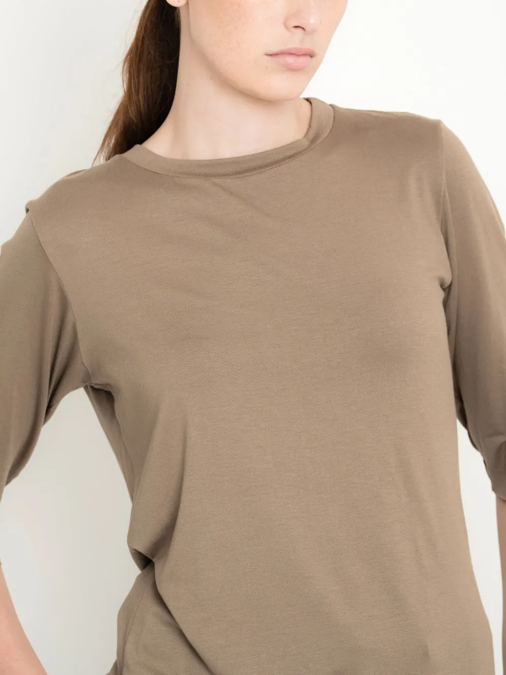 Uma | Raquel Davidowicz T-shirt met ronde hals Beige
