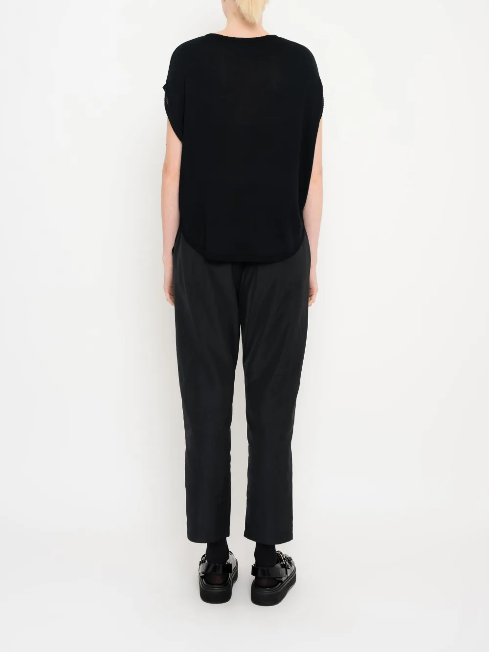 Uma | Raquel Davidowicz T-shirt met gewelfde afwerking Zwart