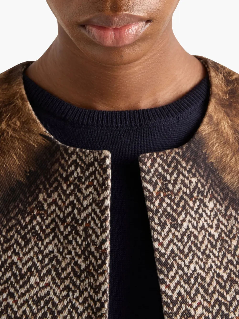 Prada Jack met enkele rij knopen en print Bruin