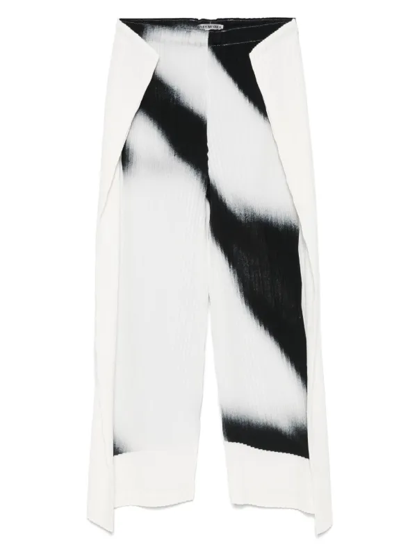 Issey Miyake Shadow Study パンツ | ホワイト | FARFETCH JP