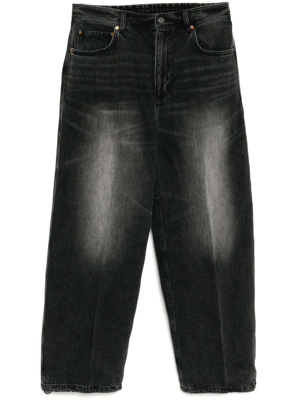 tapered jeans