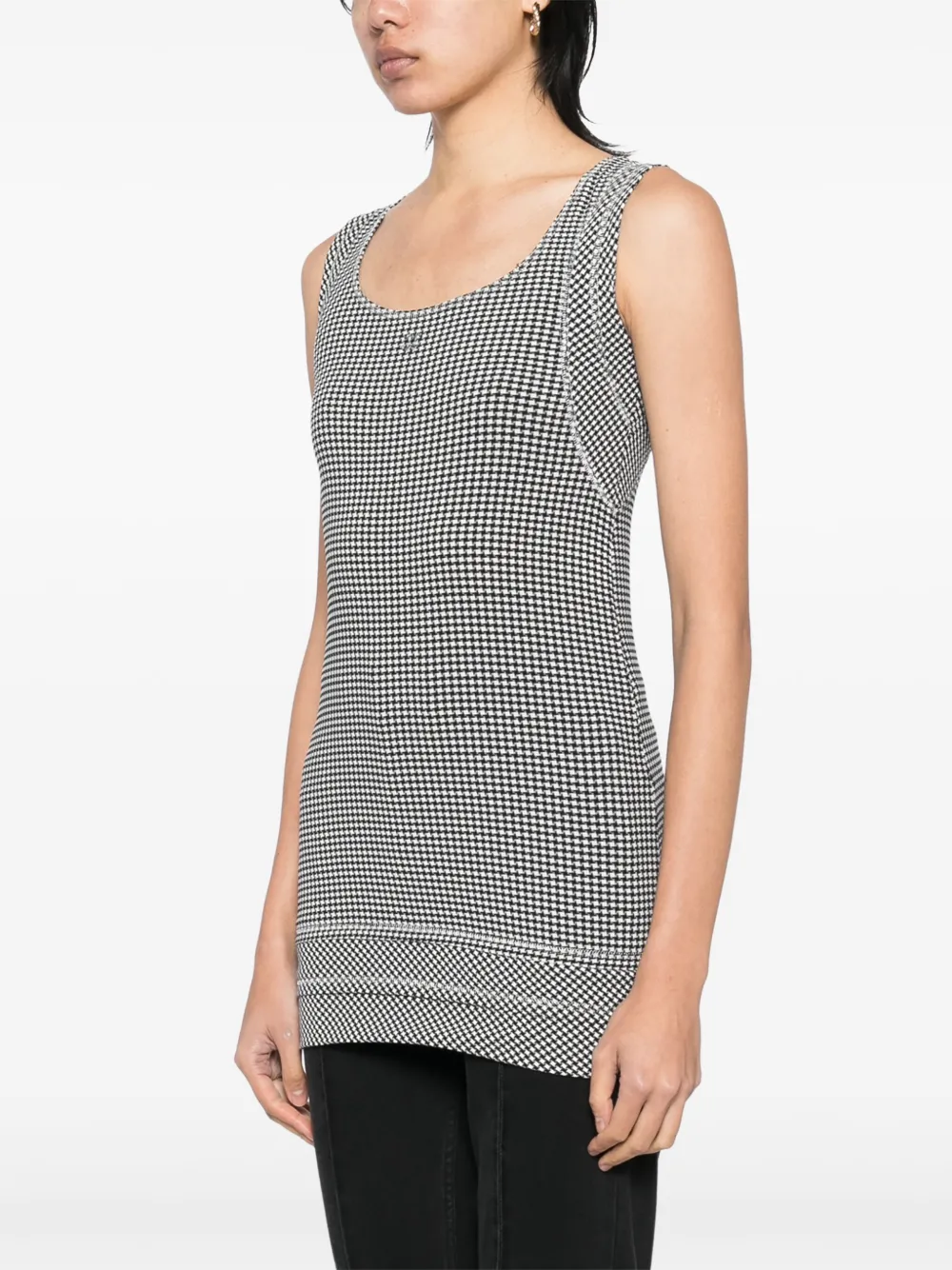 Pre-owned Chanel 2008 Sleeveless Top In Black
