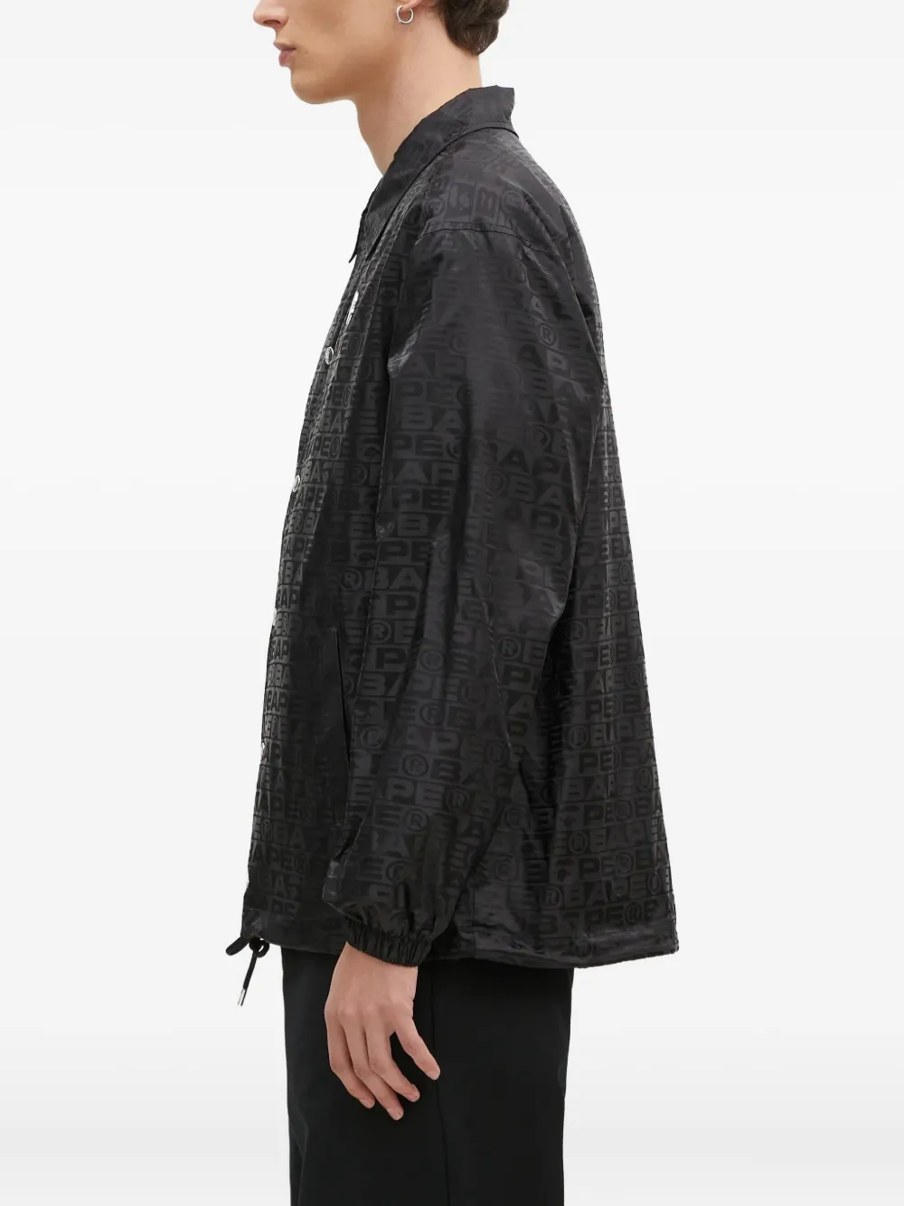A BATHING APE® logo-pattern shirt jacket | Shirt Jackets | Image 2