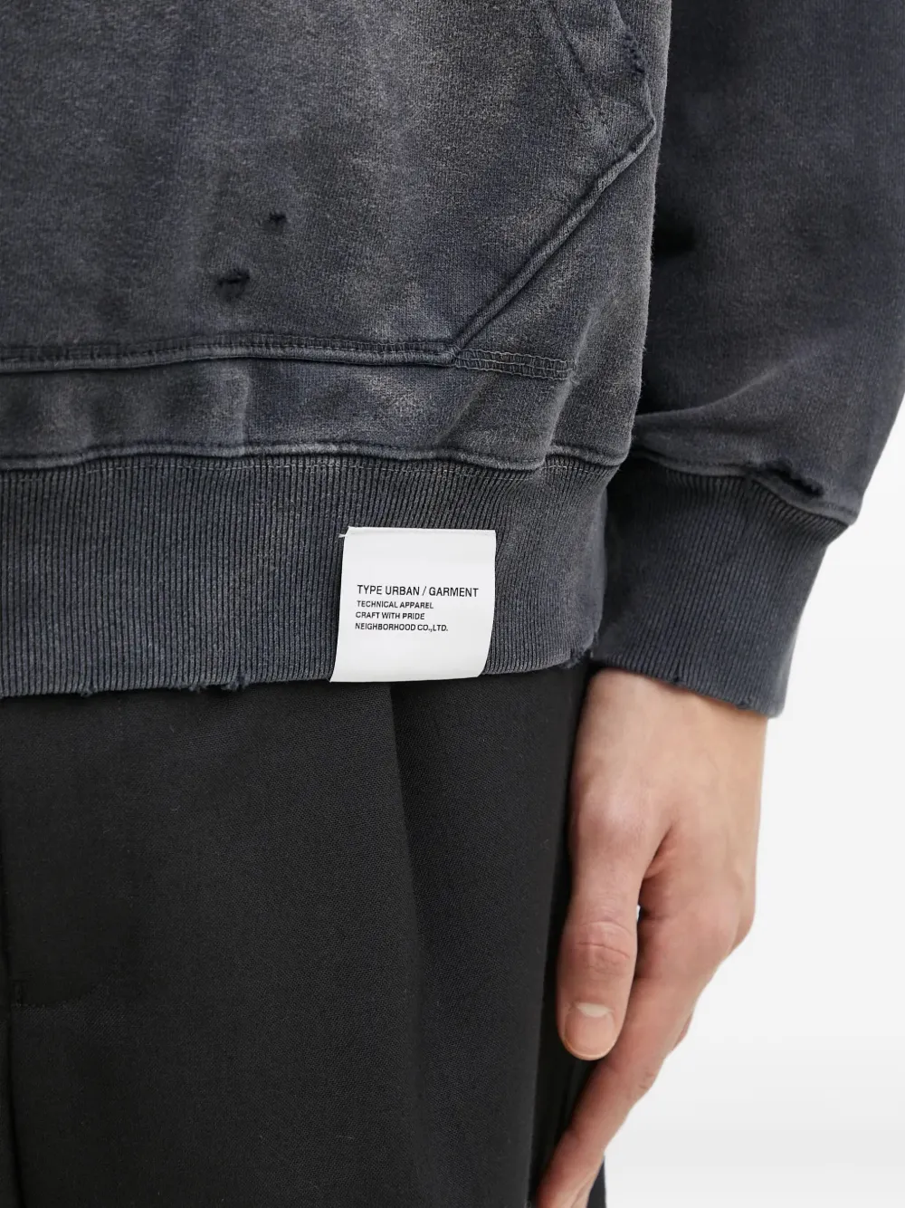 Neighborhood distressed pocket hoodie Zwart