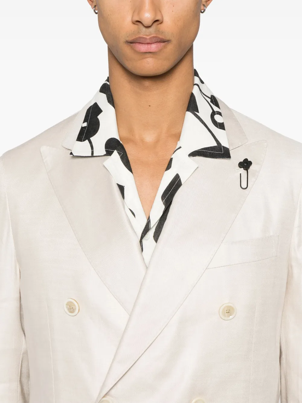 Lardini Pak met dubbele rij knopen Beige