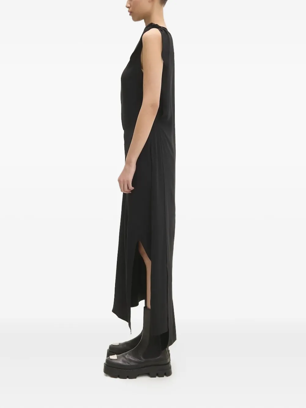 SAMSOE asymmetric-neckline one-sleeve midi dress Zwart