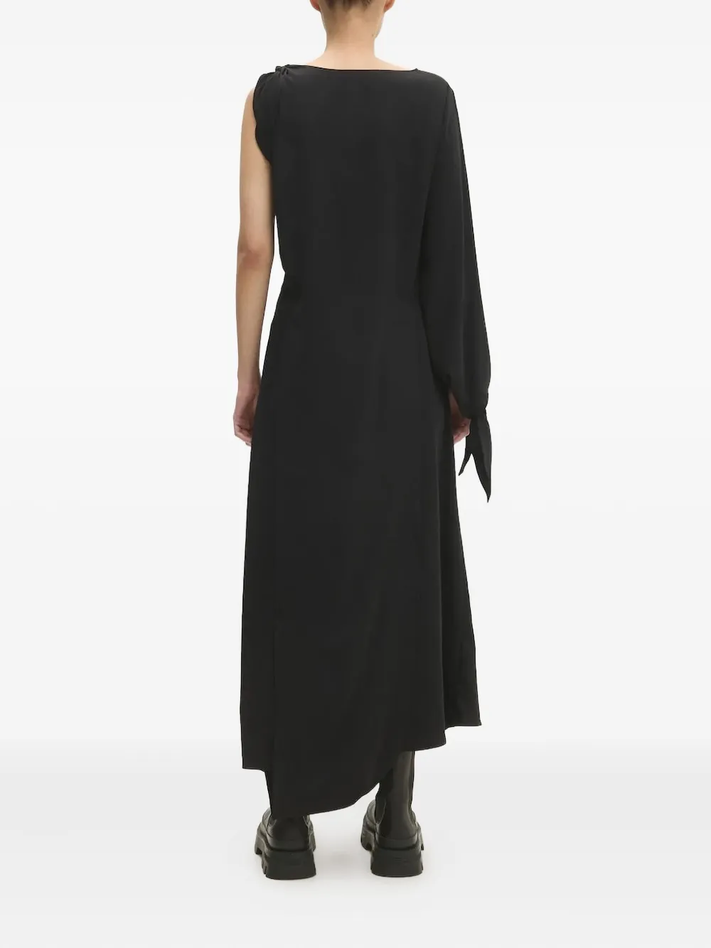 SAMSOE asymmetric-neckline one-sleeve midi dress Zwart