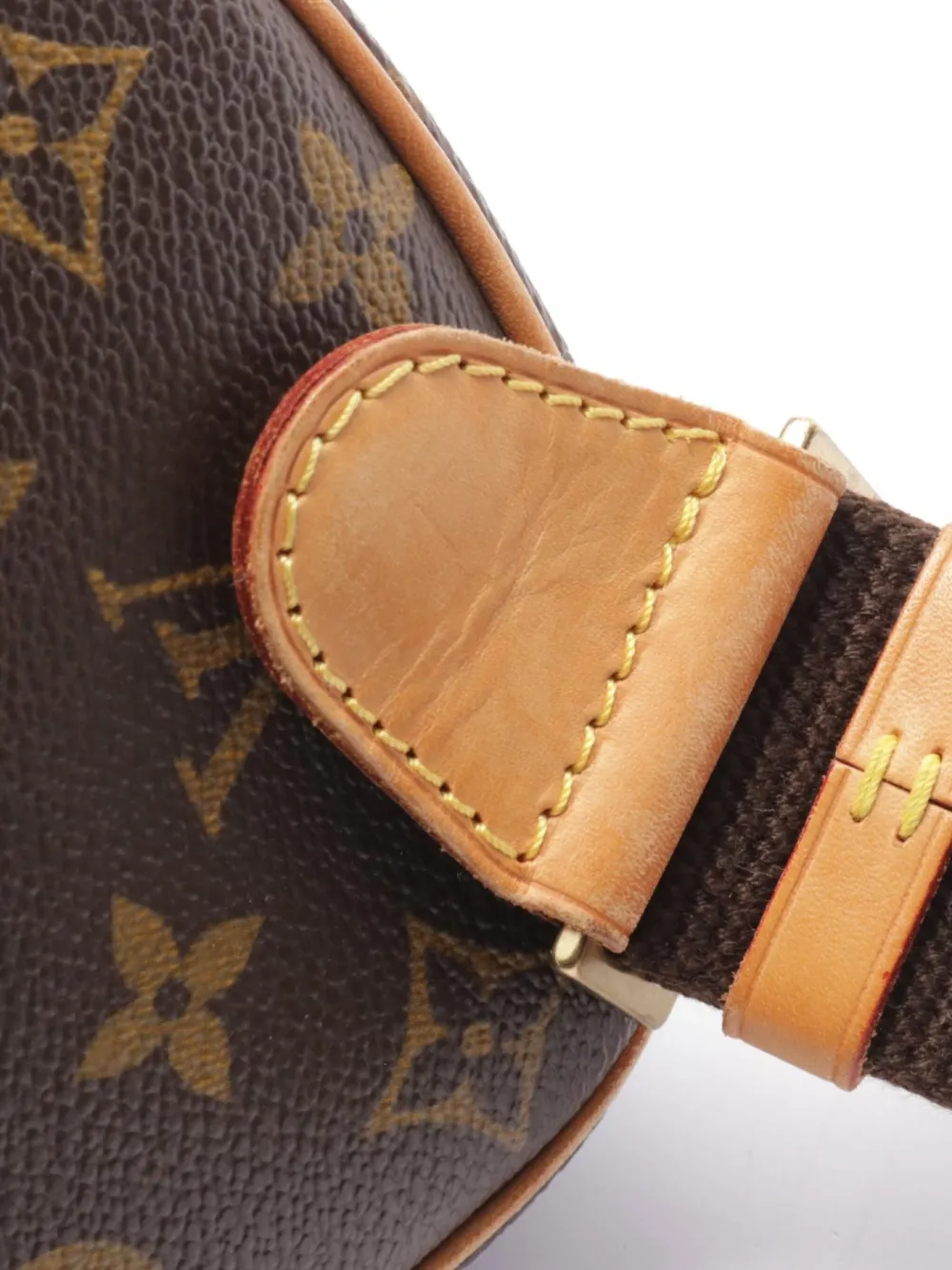 Pre-owned Louis Vuitton 2004 Gange Messenger Bag In Brown