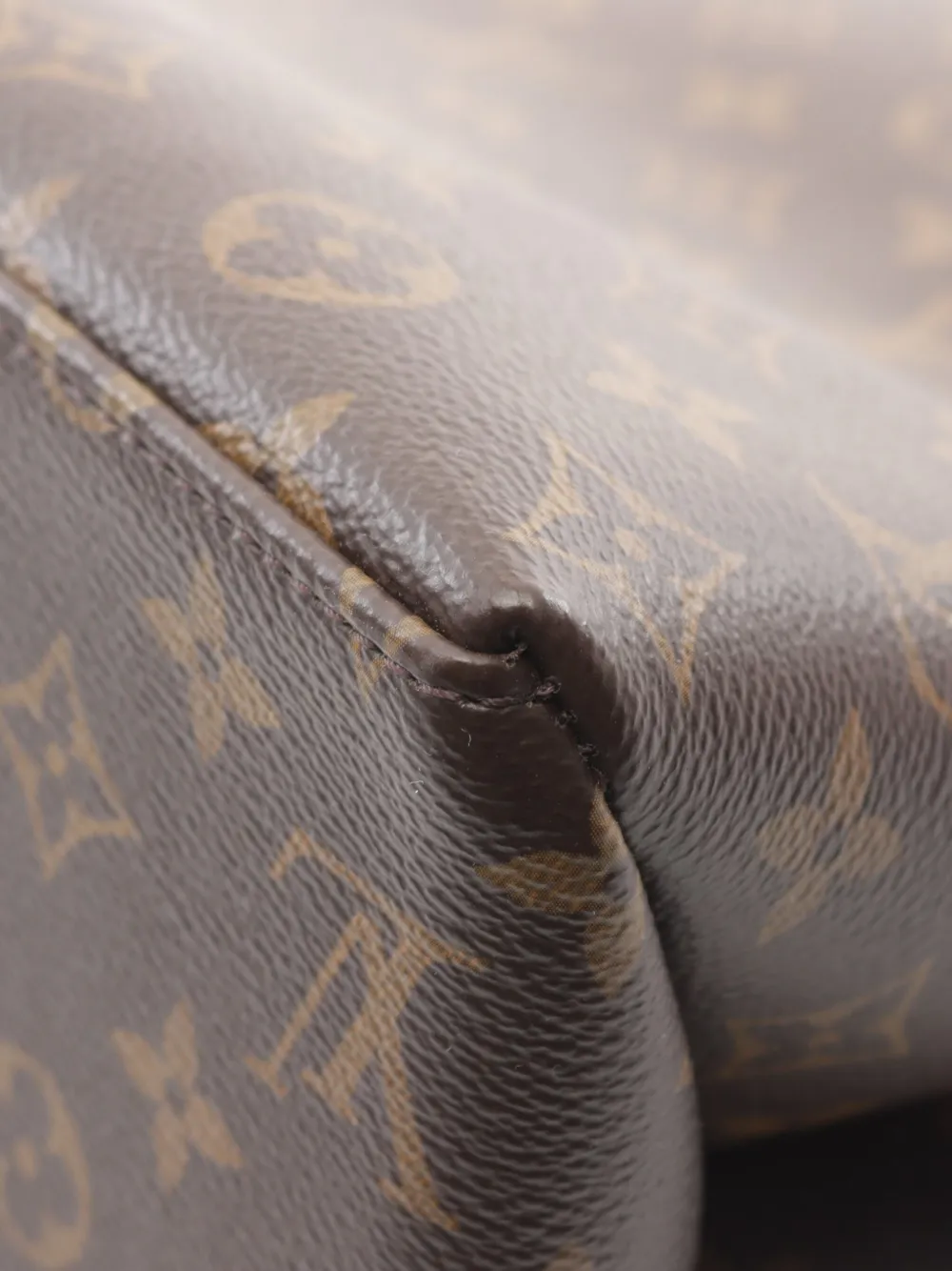 Pre-owned Louis Vuitton 2021s Petit Palais Monogram Handbag In Brown