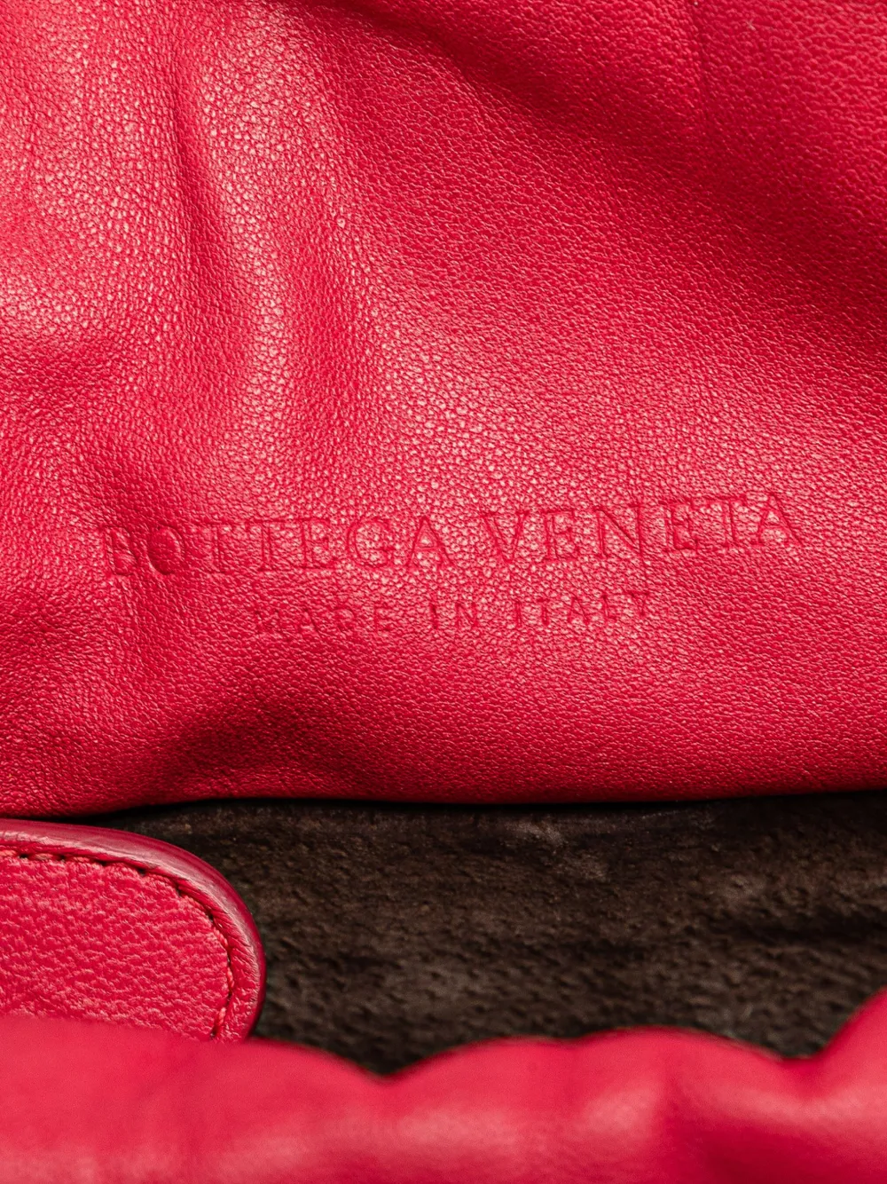 Pre-owned Bottega Veneta 2010 Nappa Intrecciato Crossbody Bag In Red