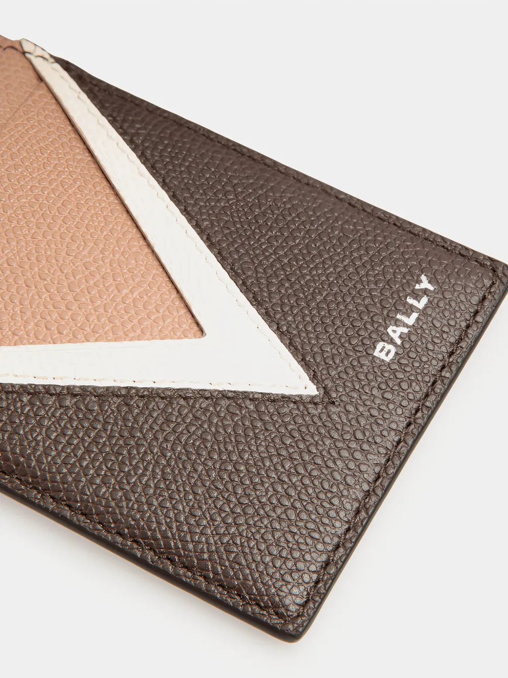 Bally Pasjeshouder met vlag Bruin