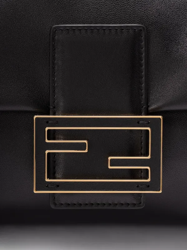 FENDI Mamma Baguette Shoulder Bag | Black | FARFETCH
