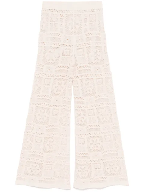 D.Exterior macramé trousers