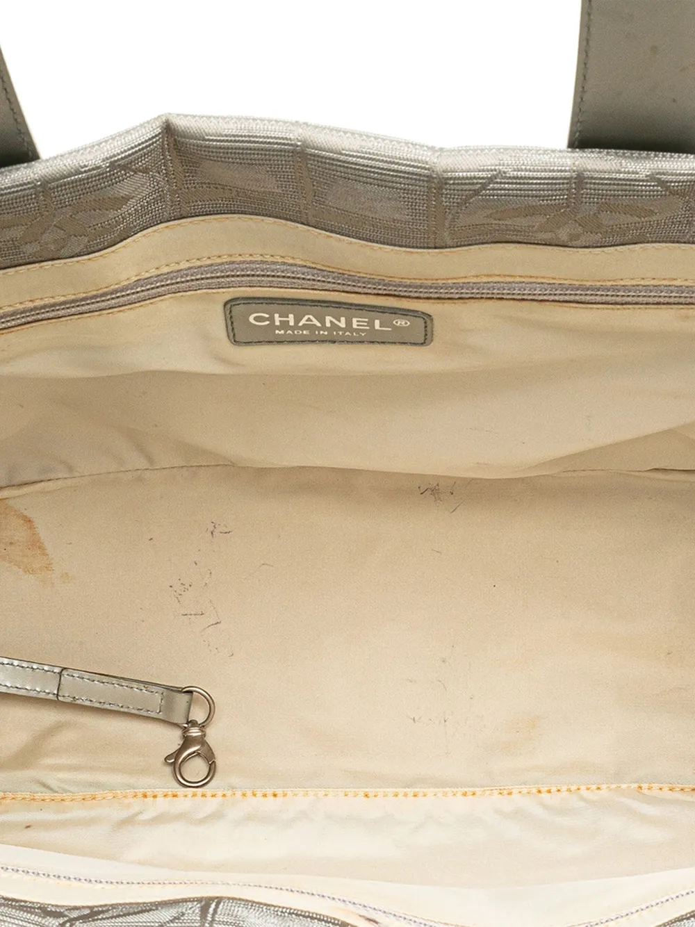 Pre-owned Chanel 2003-2004 New Travel Line Nylon Tote Bag In Silver
