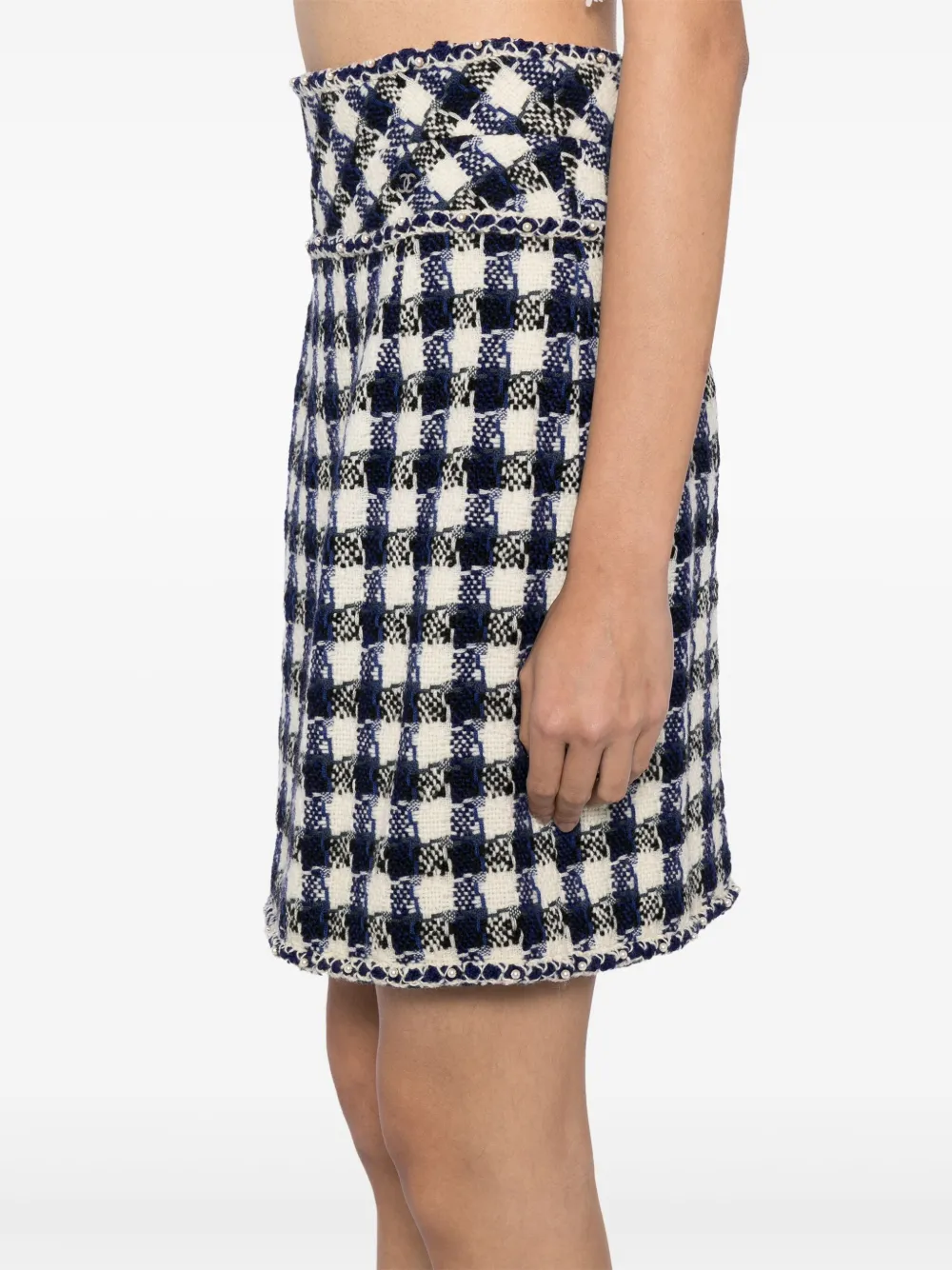 Pre-owned Chanel 2006 Checked Skirt In White