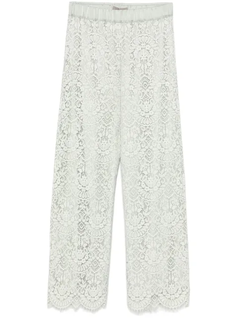 D.Exterior floral-lace trousers