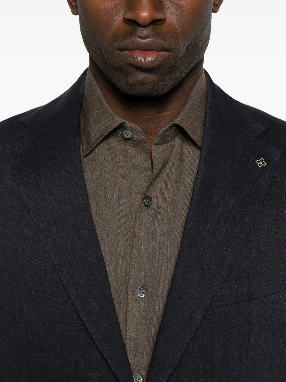 TAGLIATORE BROOCH-DETAIL SUIT