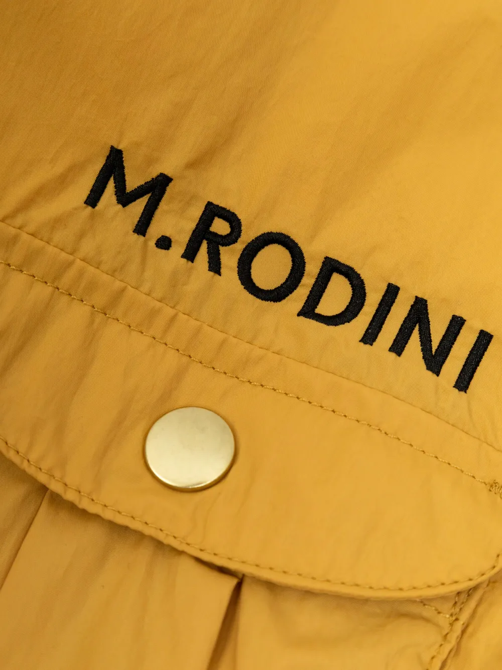 Mini Rodini Jack met geborduurd logo Beige