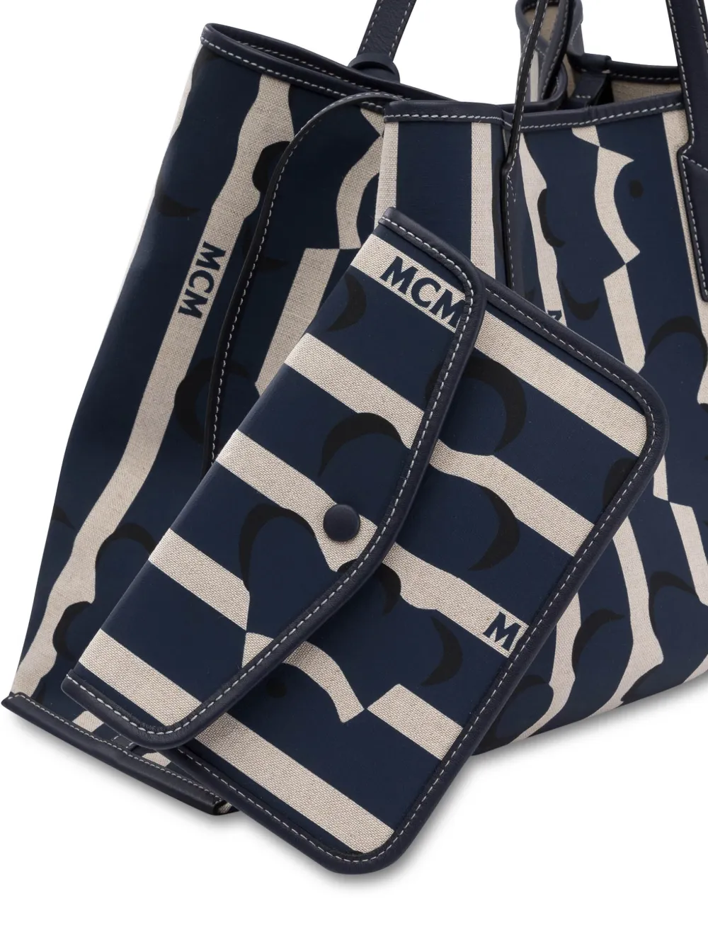 MCM Shopper met logoprint Blauw