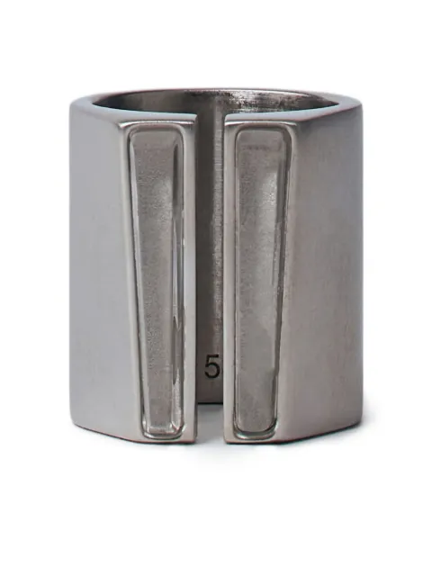 Rick Owens anillo con logo grabado