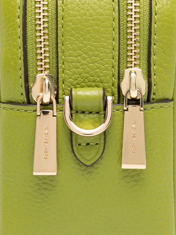 ★普段使いに最適★MICHAEL KORS CAMERA BAG CROSSBODY Michael Kors Camera Crossbody Bag | Green | FARFETCH