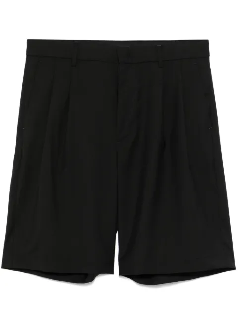 Low Brand shorts con detalle de pinzas