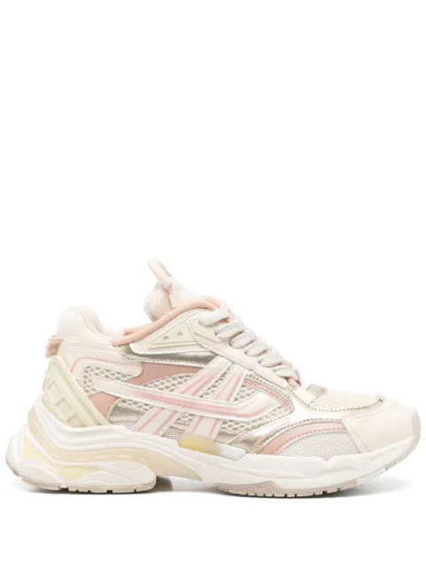 Ash tenis Race