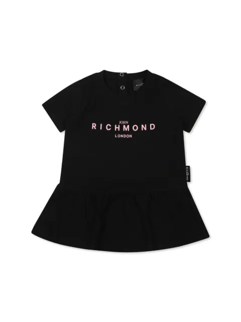 John Richmond Junior فستان بطبعة شعار الماركة