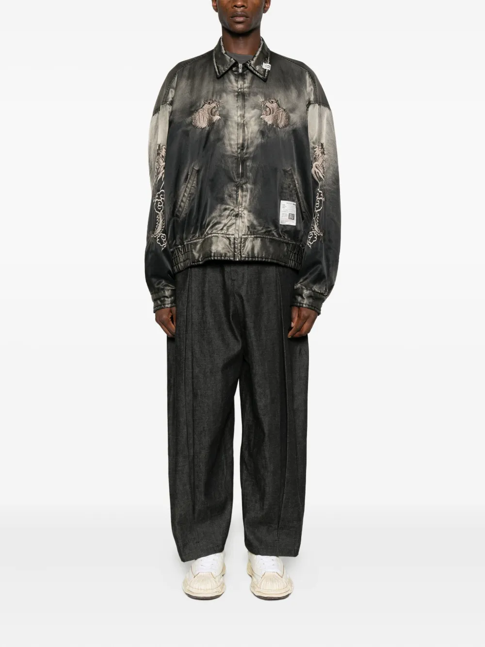 Maison MIHARA YASUHIRO chamarra con bordado | Chamarras bomber | Image 2