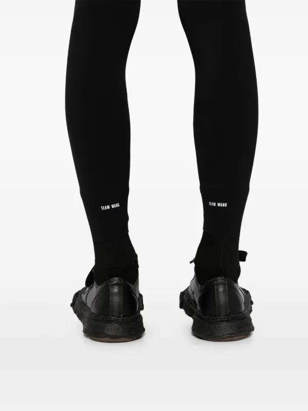 logo-embroidered textured socks