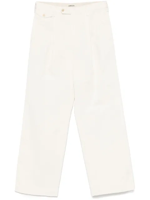 Auralee pantalones chinos con detalle de pinzas