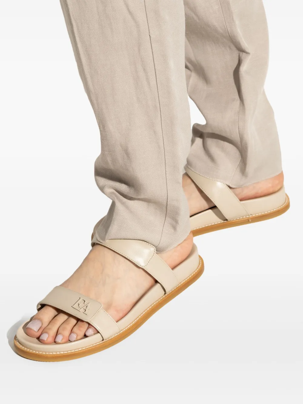 Emporio Armani Sandali slides in pelle | Image 6