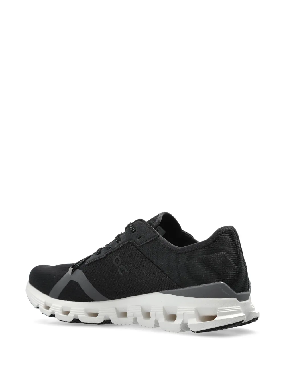 On Running Cloud X 4 trainers Black