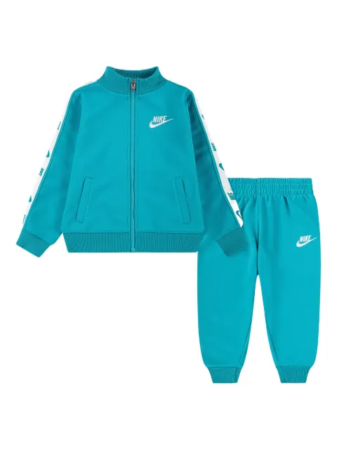 Nike Kids traje deportivo con logo