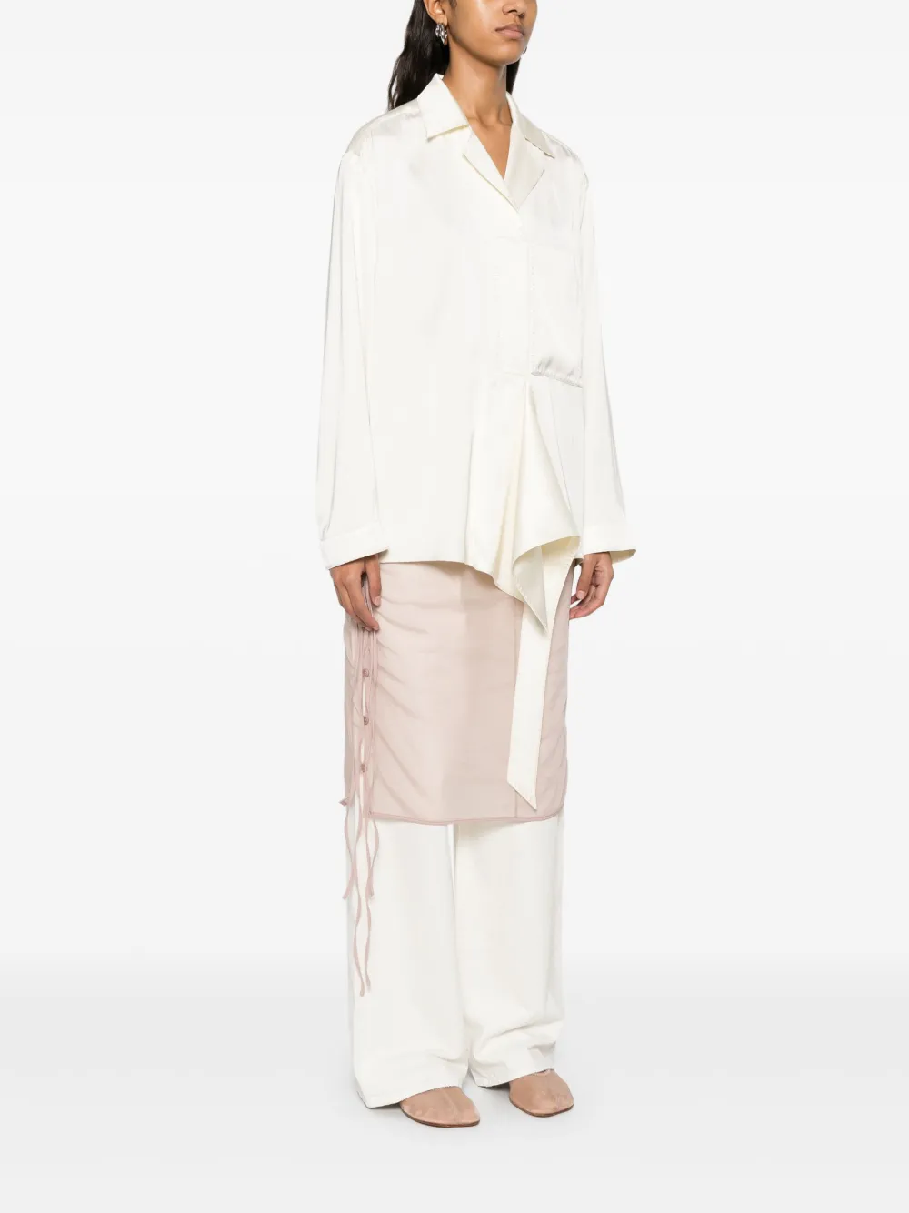 Low Classic Blouse met satijnen stiksel Beige