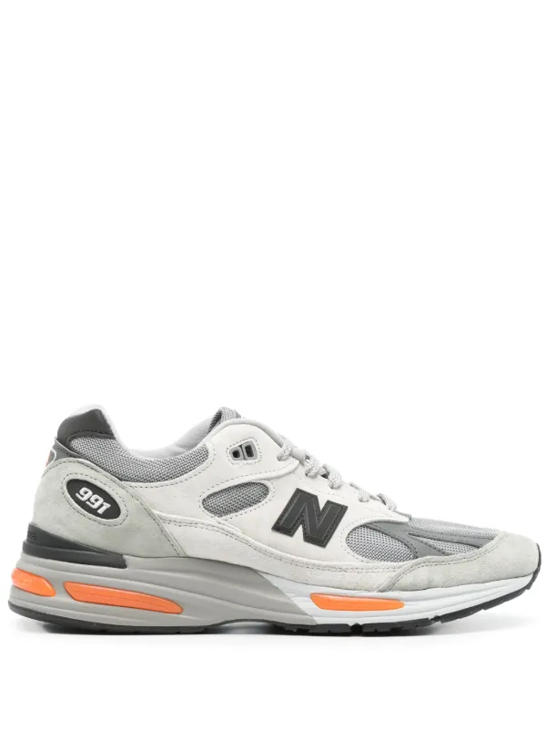 ぽ*ん様 New Balance 991 V2 グレー スニーカー 9/6発売｜New Balance 991V2 