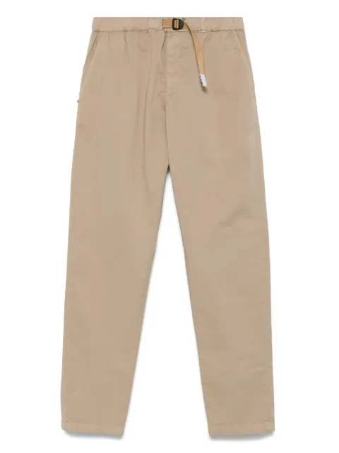 White Sand pantalones chinos con cinturón