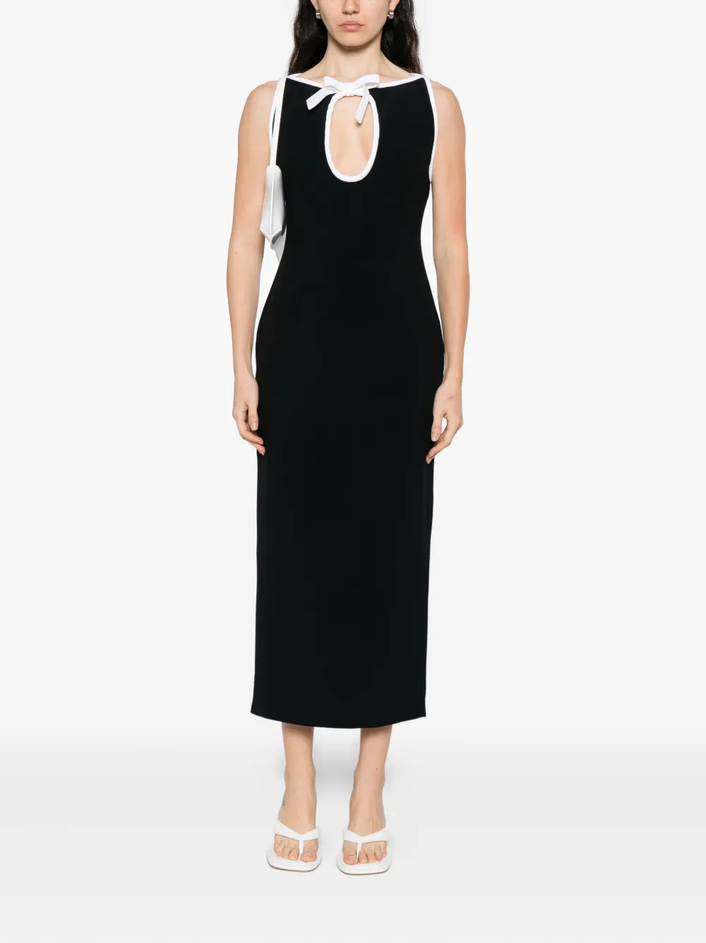 Rowen Rose keyhole-neck sleeveless midi dress - Zwart