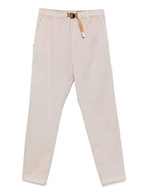 White Sand pantalones chinos con cinturón