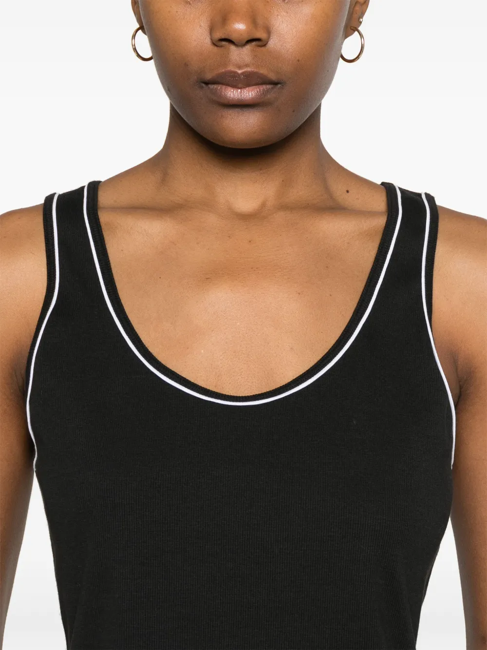 Theory Tanktop met diepe ronde hals Zwart