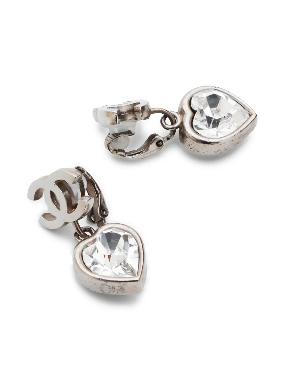 Pre-owned Chanel 2004 Heart Drop Clip-on Earrings In 银色