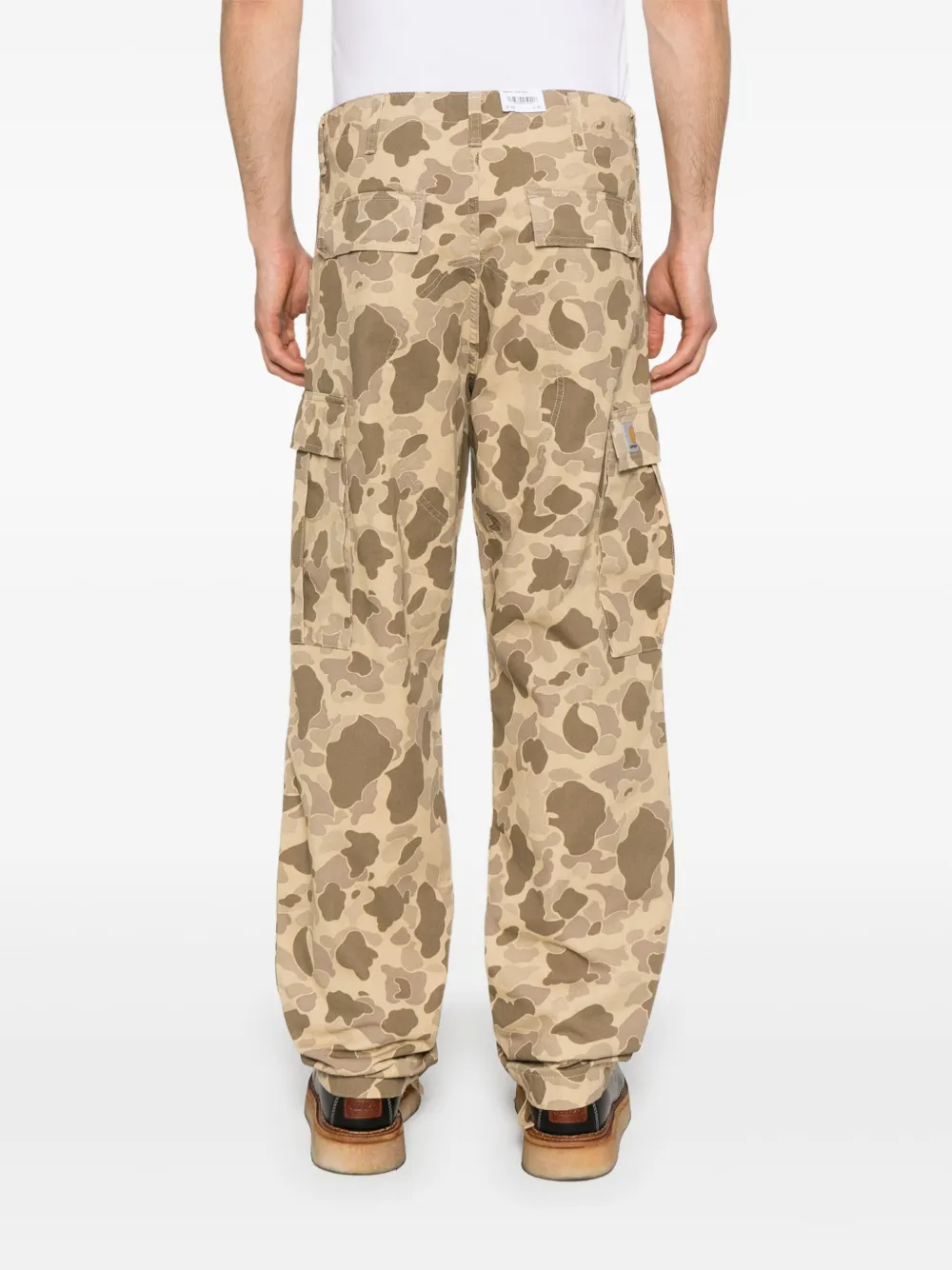Carhartt WIP Broek met camouflageprint Bruin