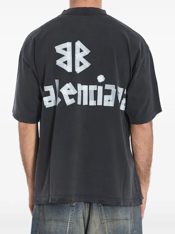 【BALENCIAGA】バレンシアガ/Tape Type t-shirt /要在庫確認 Balenciaga Tape Type T-shirt | Black | FARFETCH